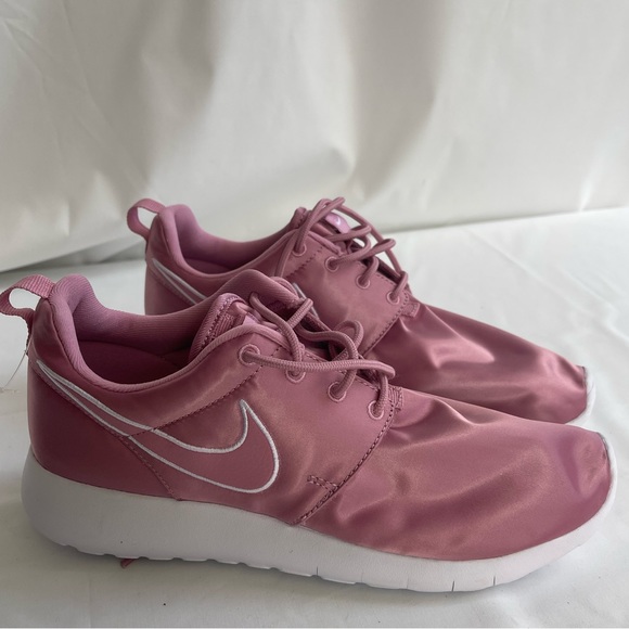 COPY - Nike 599729 size 7Y /  US 8.5 / 25 cm rose satin . light! New - Picture 1 of 10